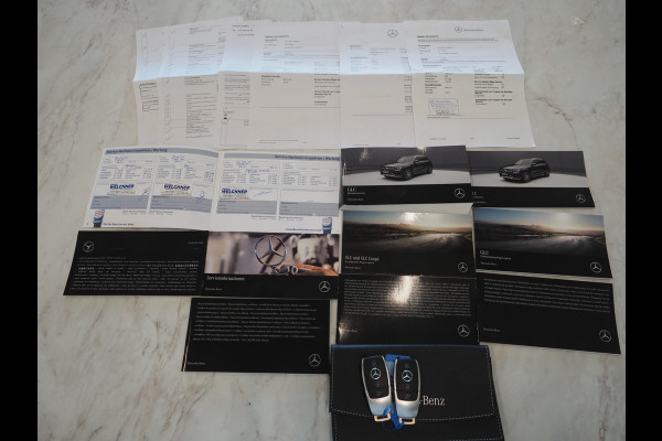 Mercedes-Benz GLC 300e 4MATIC Premium Plus | Panoramadak | Trekhaak | Massage | Leder | Stoelkoeling | Sfeerlicht | Carplay