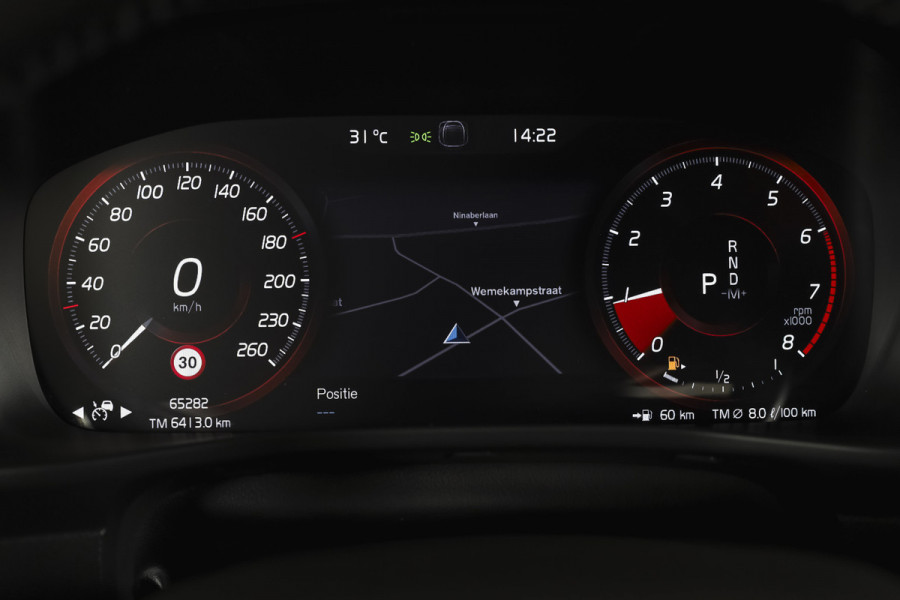 Volvo XC40 1.5 T3 Business Pro 164 PK | Elek. Trekhaak | Dig. Cockpit | Adapt. Cruise | PDC | NAV + App. Connect | ECC | Elek. Klep | LM 18" |