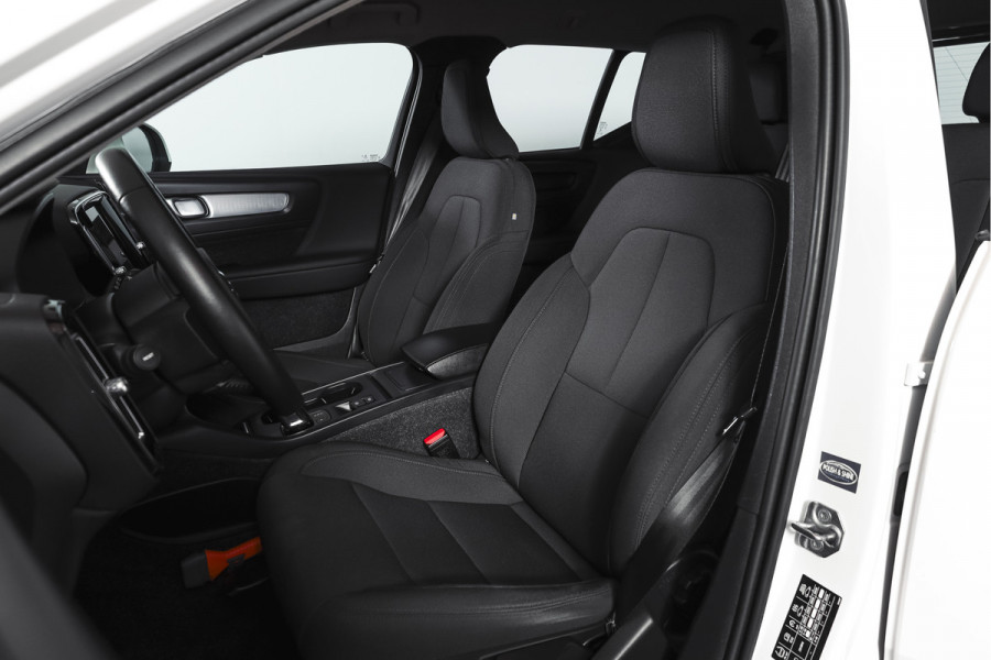 Volvo XC40 1.5 T3 Business Pro 164 PK | Elek. Trekhaak | Dig. Cockpit | Adapt. Cruise | PDC | NAV + App. Connect | ECC | Elek. Klep | LM 18" |