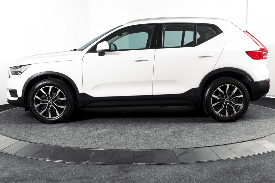 Volvo XC40 1.5 T3 Business Pro 164 PK | Elek. Trekhaak | Dig. Cockpit | Adapt. Cruise | PDC | NAV + App. Connect | ECC | Elek. Klep | LM 18" |
