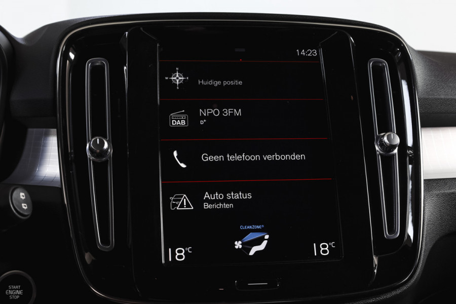 Volvo XC40 1.5 T3 Business Pro 164 PK | Elek. Trekhaak | Dig. Cockpit | Adapt. Cruise | PDC | NAV + App. Connect | ECC | Elek. Klep | LM 18" |