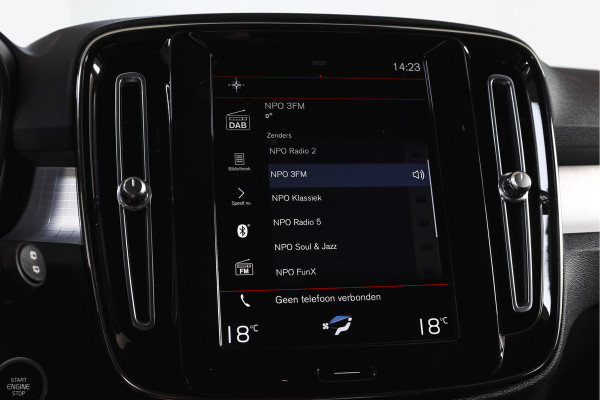 Volvo XC40 1.5 T3 Business Pro 164 PK | Elek. Trekhaak | Dig. Cockpit | Adapt. Cruise | PDC | NAV + App. Connect | ECC | Elek. Klep | LM 18" |