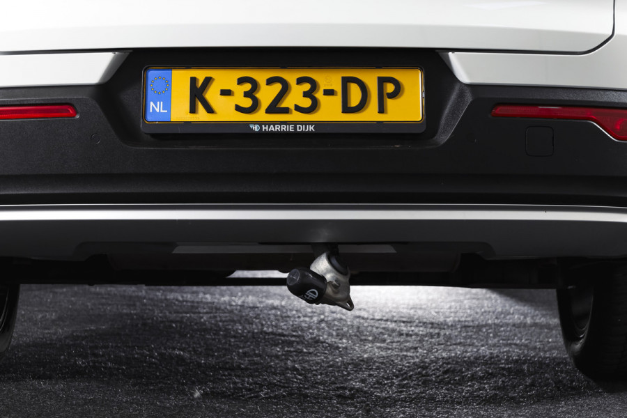 Volvo XC40 1.5 T3 Business Pro 164 PK | Elek. Trekhaak | Dig. Cockpit | Adapt. Cruise | PDC | NAV + App. Connect | ECC | Elek. Klep | LM 18" |