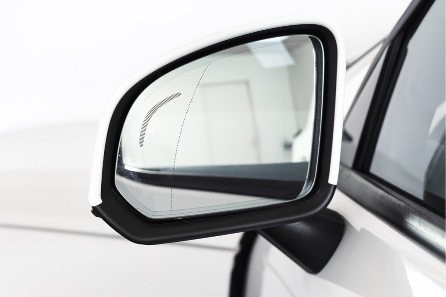 Volvo XC40 1.5 T3 Business Pro 164 PK | Elek. Trekhaak | Dig. Cockpit | Adapt. Cruise | PDC | NAV + App. Connect | ECC | Elek. Klep | LM 18" |