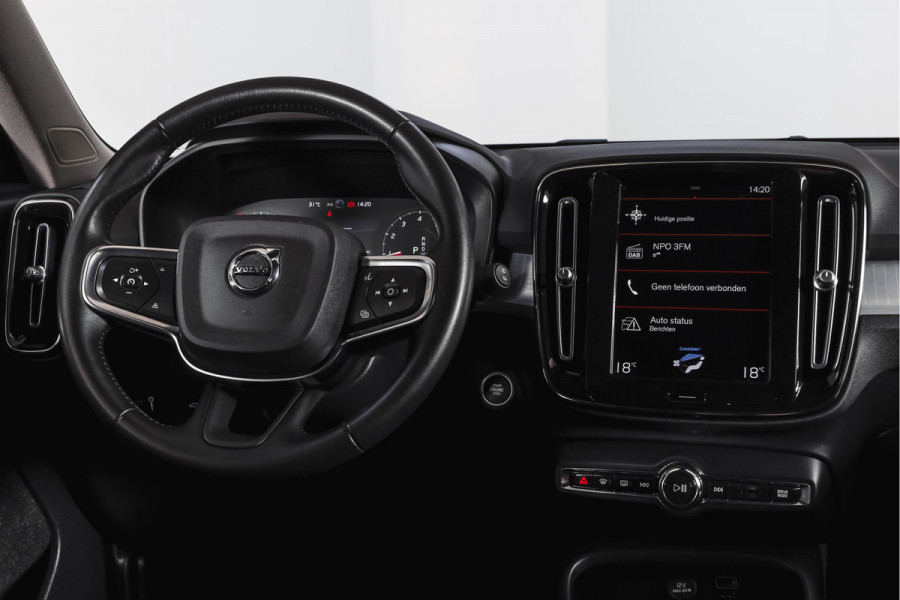 Volvo XC40 1.5 T3 Business Pro 164 PK | Elek. Trekhaak | Dig. Cockpit | Adapt. Cruise | PDC | NAV + App. Connect | ECC | Elek. Klep | LM 18" |