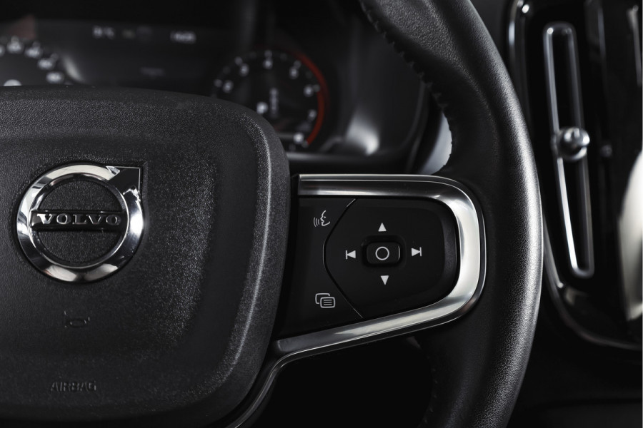 Volvo XC40 1.5 T3 Business Pro 164 PK | Elek. Trekhaak | Dig. Cockpit | Adapt. Cruise | PDC | NAV + App. Connect | ECC | Elek. Klep | LM 18" |