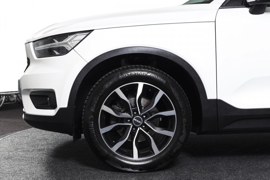 Volvo XC40 1.5 T3 Business Pro 164 PK | Elek. Trekhaak | Dig. Cockpit | Adapt. Cruise | PDC | NAV + App. Connect | ECC | Elek. Klep | LM 18" |