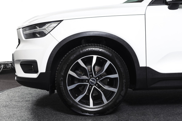 Volvo XC40 1.5 T3 Business Pro 164 PK | Elek. Trekhaak | Dig. Cockpit | Adapt. Cruise | PDC | NAV + App. Connect | ECC | Elek. Klep | LM 18" |