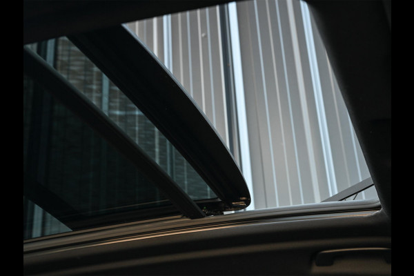 BMW X5 xDrive50e M-Sport Pro | Panoramadak | NL-Auto | Dealer Onderhouden | 360 Camera | Active Cruise | HUD | Harman/Kardon | Stoelverwarming + Ventilatie | Luchtvering | BMW Gesture Control | Memory Seats |