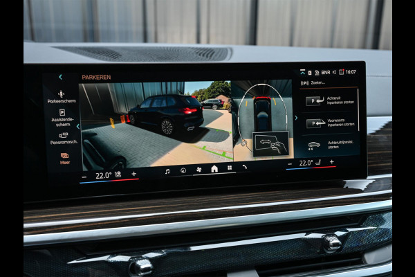 BMW X5 xDrive50e M-Sport Pro | Panoramadak | NL-Auto | Dealer Onderhouden | 360 Camera | Active Cruise | HUD | Harman/Kardon | Stoelverwarming + Ventilatie | Luchtvering | BMW Gesture Control | Memory Seats |