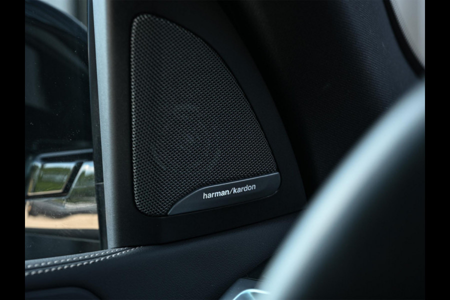 BMW X5 xDrive50e M-Sport Pro | Panoramadak | NL-Auto | Dealer Onderhouden | 360 Camera | Active Cruise | HUD | Harman/Kardon | Stoelverwarming + Ventilatie | Luchtvering | BMW Gesture Control | Memory Seats |