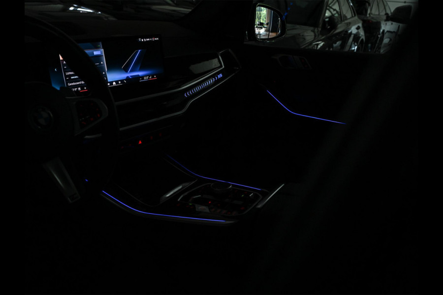 BMW X5 xDrive50e M-Sport Pro | Panoramadak | NL-Auto | Dealer Onderhouden | 360 Camera | Active Cruise | HUD | Harman/Kardon | Stoelverwarming + Ventilatie | Luchtvering | BMW Gesture Control | Memory Seats |