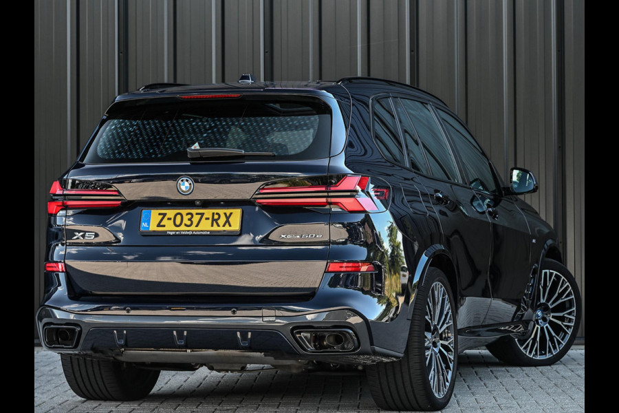BMW X5 xDrive50e M-Sport Pro | Panoramadak | NL-Auto | Dealer Onderhouden | 360 Camera | Active Cruise | HUD | Harman/Kardon | Stoelverwarming + Ventilatie | Luchtvering | BMW Gesture Control | Memory Seats |