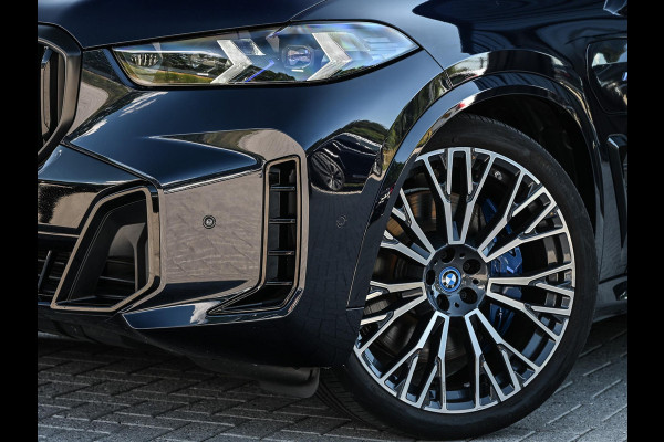 BMW X5 xDrive50e M-Sport Pro | Panoramadak | NL-Auto | Dealer Onderhouden | 360 Camera | Active Cruise | HUD | Harman/Kardon | Stoelverwarming + Ventilatie | Luchtvering | BMW Gesture Control | Memory Seats |