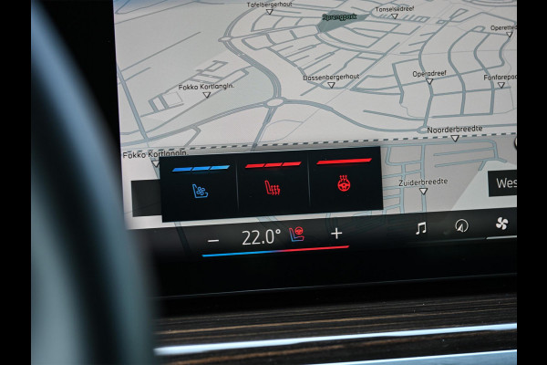 BMW X5 xDrive50e M-Sport Pro | Panoramadak | NL-Auto | Dealer Onderhouden | 360 Camera | Active Cruise | HUD | Harman/Kardon | Stoelverwarming + Ventilatie | Luchtvering | BMW Gesture Control | Memory Seats |