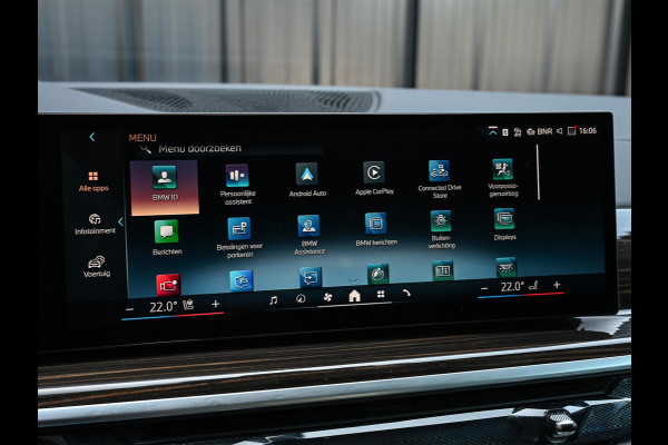 BMW X5 xDrive50e M-Sport Pro | Panoramadak | NL-Auto | Dealer Onderhouden | 360 Camera | Active Cruise | HUD | Harman/Kardon | Stoelverwarming + Ventilatie | Luchtvering | BMW Gesture Control | Memory Seats |