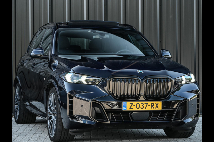 BMW X5 xDrive50e M-Sport Pro | Panoramadak | NL-Auto | Dealer Onderhouden | 360 Camera | Active Cruise | HUD | Harman/Kardon | Stoelverwarming + Ventilatie | Luchtvering | BMW Gesture Control | Memory Seats |