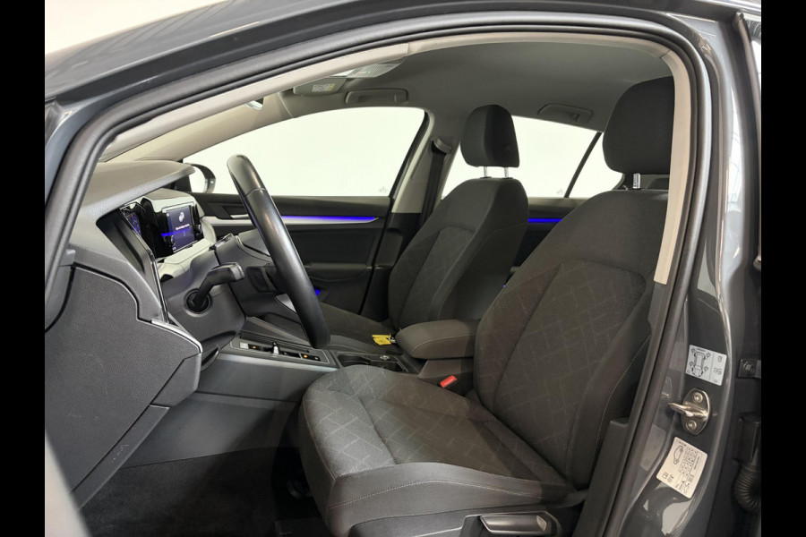Volkswagen Golf 1.0 eTSI 110pk Automaat Life Climate control LED Lane Assist App Connect Cruise Control Climatronic Lichtmetalen Velgen Velgen Winterpakket