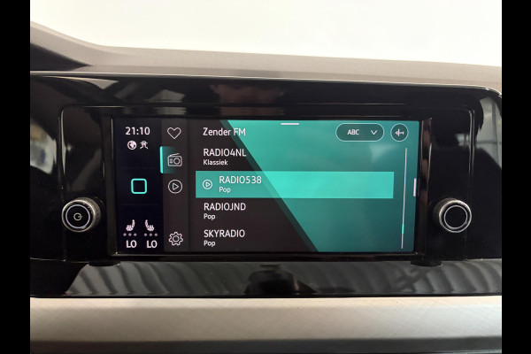 Volkswagen Golf 1.0 eTSI 110pk Automaat Life Climate control LED Lane Assist App Connect Cruise Control Climatronic Lichtmetalen Velgen Velgen Winterpakket