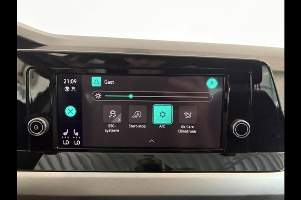 Volkswagen Golf 1.0 eTSI 110pk Automaat Life Climate control LED Lane Assist App Connect Cruise Control Climatronic Lichtmetalen Velgen Velgen Winterpakket