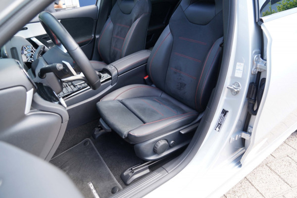Mercedes-Benz A-Klasse 200 Business Solution AMG|Prijs rijklaar incl. 12 mnd garantie|Schuif/kanteldak Carplay PDC DAB Camera LED