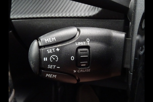 Peugeot e-2008 EV Blue Lease Active 50 kWh * CARPLAY * SOH 93.6% !!
