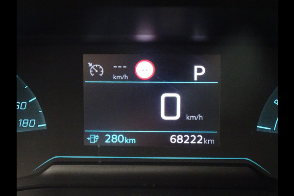 Peugeot e-2008 EV Blue Lease Active 50 kWh * CARPLAY * SOH 93.6% !!