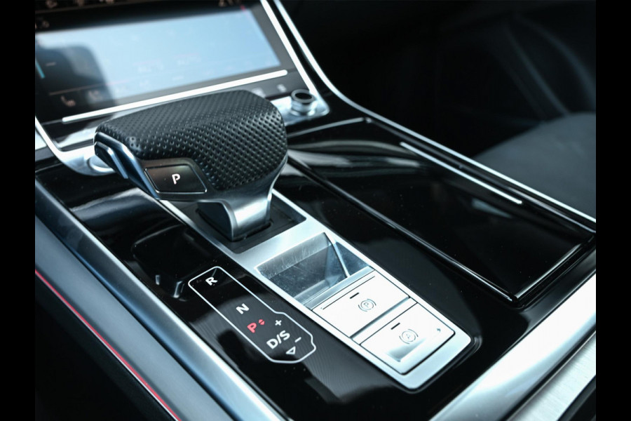 Audi Q8 55 TFSI quattro Pro Line Plus | Panoramadak | Night-Vision | Achterasbesturing | HUD | Luchtvering | B&O | Stoelmassage + Ventilatie | Camera | Soft-Close | Ambiance Interieur | Adaptive Cruise |