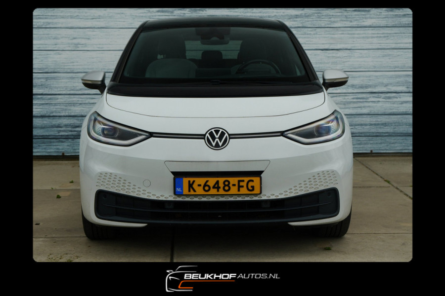 Volkswagen ID.3 First Max 58 kWh Panorama Trekhaak Cam 92.5%