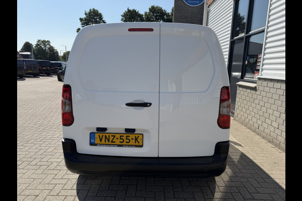 Peugeot Partner 1.2 PureTech Premium / vaste prijs rijklaar € 11.750 ex btw / lease vanaf € 198 / airco / cruise control / pdc achter / navigatie / raam in de schuifdeur / euro 6 !