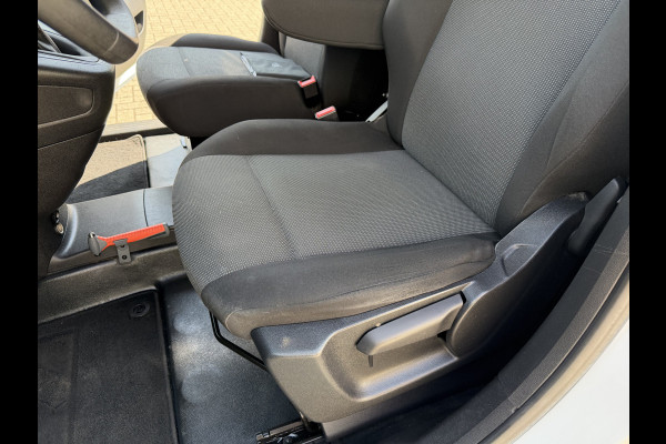 Peugeot Partner 1.2 PureTech Premium / vaste prijs rijklaar € 11.750 ex btw / lease vanaf € 198 / airco / cruise control / pdc achter / navigatie / raam in de schuifdeur / euro 6 !