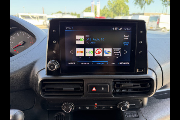 Peugeot Partner 1.2 PureTech Premium / vaste prijs rijklaar € 11.750 ex btw / lease vanaf € 198 / airco / cruise control / pdc achter / navigatie / raam in de schuifdeur / euro 6 !