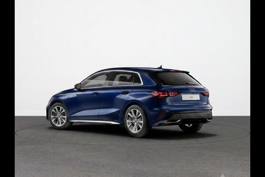 Audi A3 Sportback S edition 40 TFSI e 204 pk | Assis.pak Driving+Parking plus | Warmtewerend glas donker tint | Ambient sfeerverlichting | Adaptive Cruise Control |