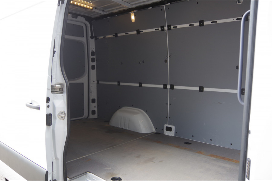 Mercedes-Benz Sprinter 319 3.0 V6 L2H2 3P, AUT. LED, STANDKACHEL, STOELVERWARMING, CAMERA, CRUISE, LEDER STUUR, NAVI BY APPLE CARPLAY