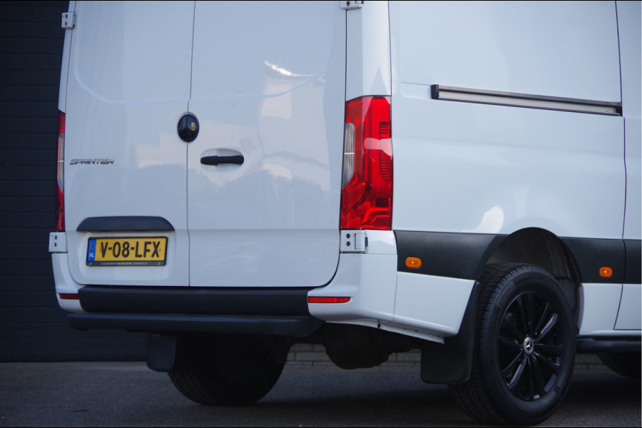Mercedes-Benz Sprinter 319 3.0 V6 L2H2 3P, AUT. LED, STANDKACHEL, STOELVERWARMING, CAMERA, CRUISE, LEDER STUUR, NAVI BY APPLE CARPLAY