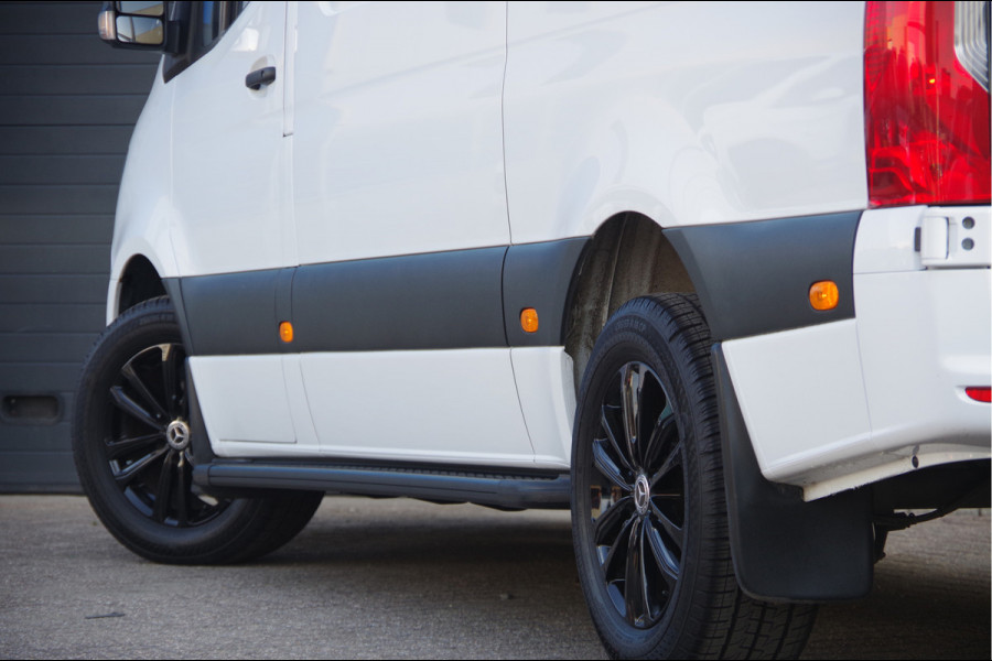 Mercedes-Benz Sprinter 319 3.0 V6 L2H2 3P, AUT. LED, STANDKACHEL, STOELVERWARMING, CAMERA, CRUISE, LEDER STUUR, NAVI BY APPLE CARPLAY