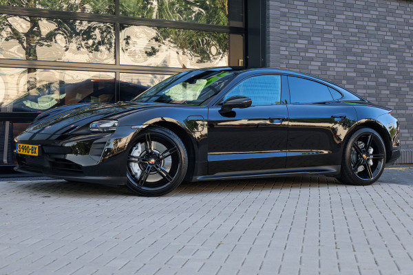 Porsche Taycan 79 kWh | BTW | BOSE | PASSANGER DISPLAY | 360 | SPORT CHRONO | ACC |  21'' |