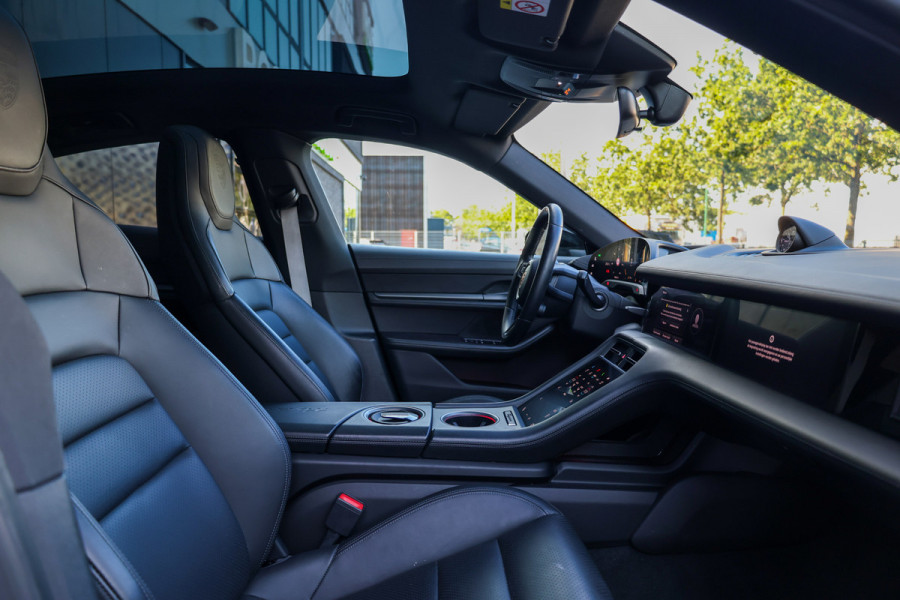 Porsche Taycan 79 kWh | BTW | BOSE | PASSANGER DISPLAY | 360 | SPORT CHRONO | ACC |  21'' |