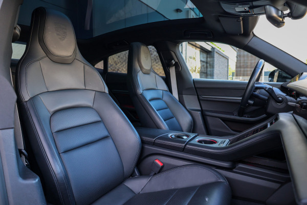 Porsche Taycan 79 kWh | BTW | BOSE | PASSANGER DISPLAY | 360 | SPORT CHRONO | ACC |  21'' |