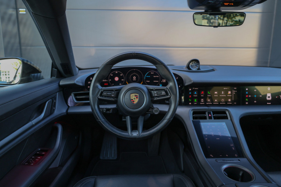 Porsche Taycan 79 kWh | BTW | BOSE | PASSANGER DISPLAY | 360 | SPORT CHRONO | ACC |  21'' |