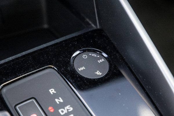 Audi A3 Sportback 40 TFSI e Advanced edition DEALER ONDERHOUDEN / CRUISE CONTROLE / LEER / STOELVERWARMING