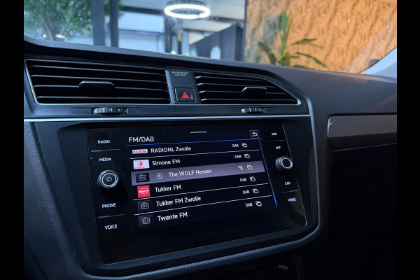 Volkswagen Tiguan 1.5 TSI ACT Active 150PK|1800KG Trekgewicht|1e Eigenaar|Adaptive Cruise|Trekhaak|CarPlay|Rijklaar
