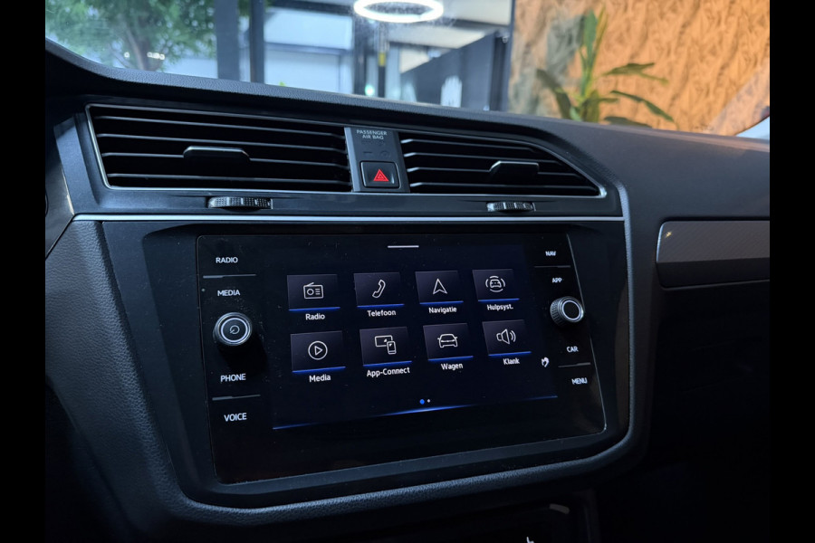 Volkswagen Tiguan 1.5 TSI ACT Active 150PK|1800KG Trekgewicht|1e Eigenaar|Adaptive Cruise|Trekhaak|CarPlay|Rijklaar