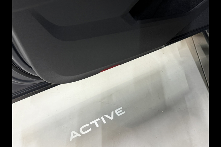 Volkswagen Tiguan 1.5 TSI ACT Active 150PK|1800KG Trekgewicht|1e Eigenaar|Adaptive Cruise|Trekhaak|CarPlay|Rijklaar