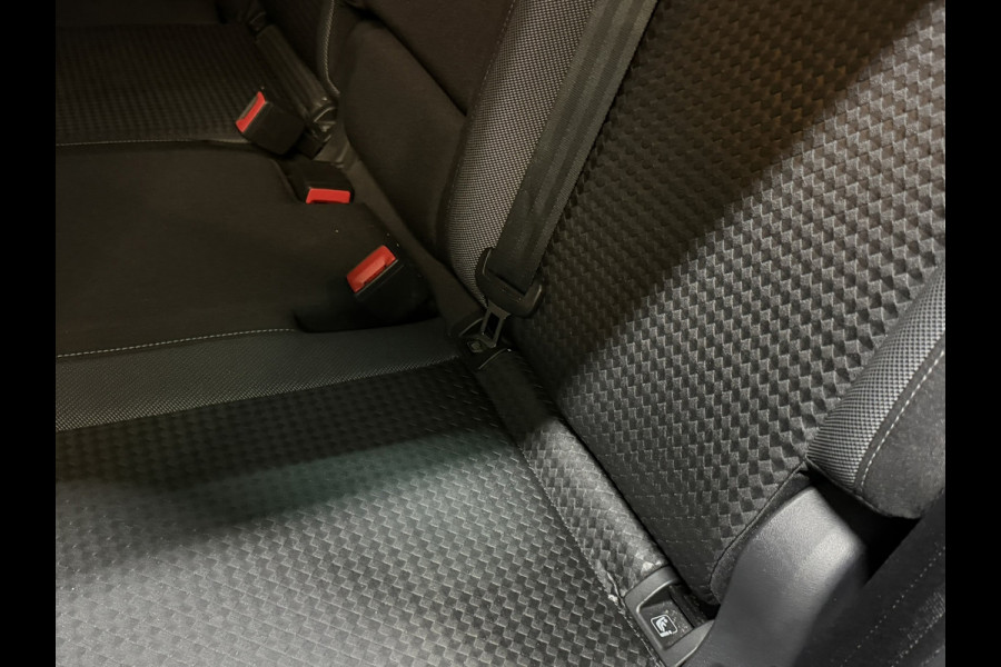 Volkswagen Tiguan 1.5 TSI ACT Active 150PK|1800KG Trekgewicht|1e Eigenaar|Adaptive Cruise|Trekhaak|CarPlay|Rijklaar
