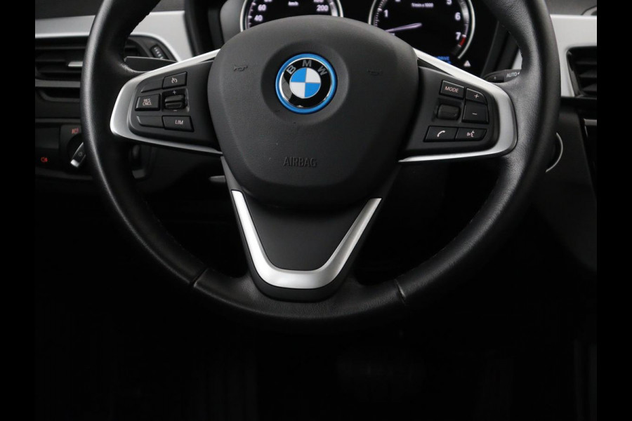 BMW X1 xDrive25e | Panaramadak | Camera | Cruise control | Climate control | Buetooth | Navigatie | DAB+