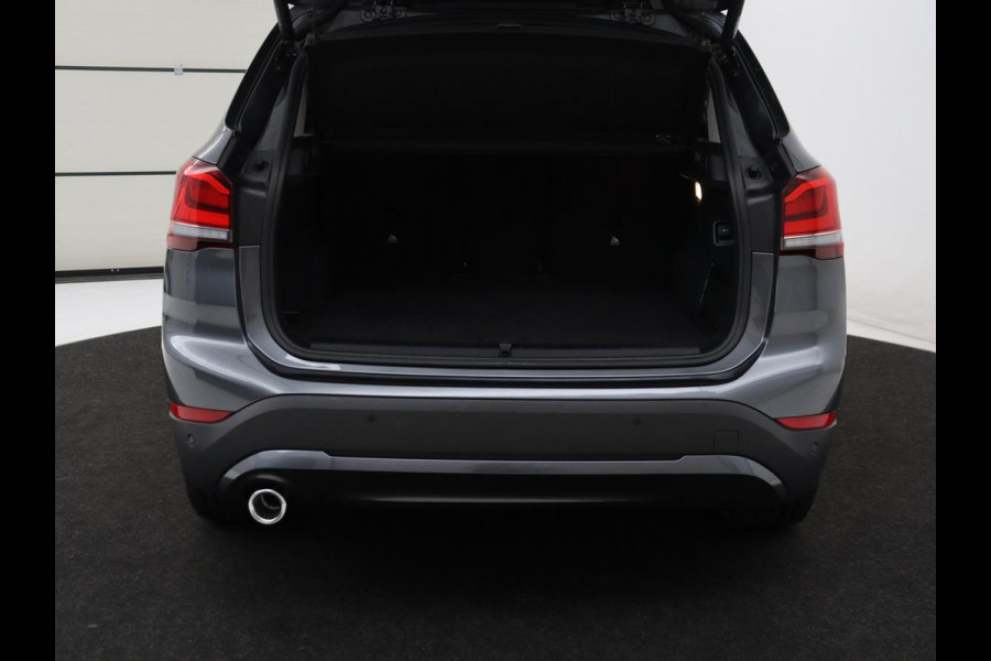 BMW X1 xDrive25e | Panaramadak | Camera | Cruise control | Climate control | Buetooth | Navigatie | DAB+