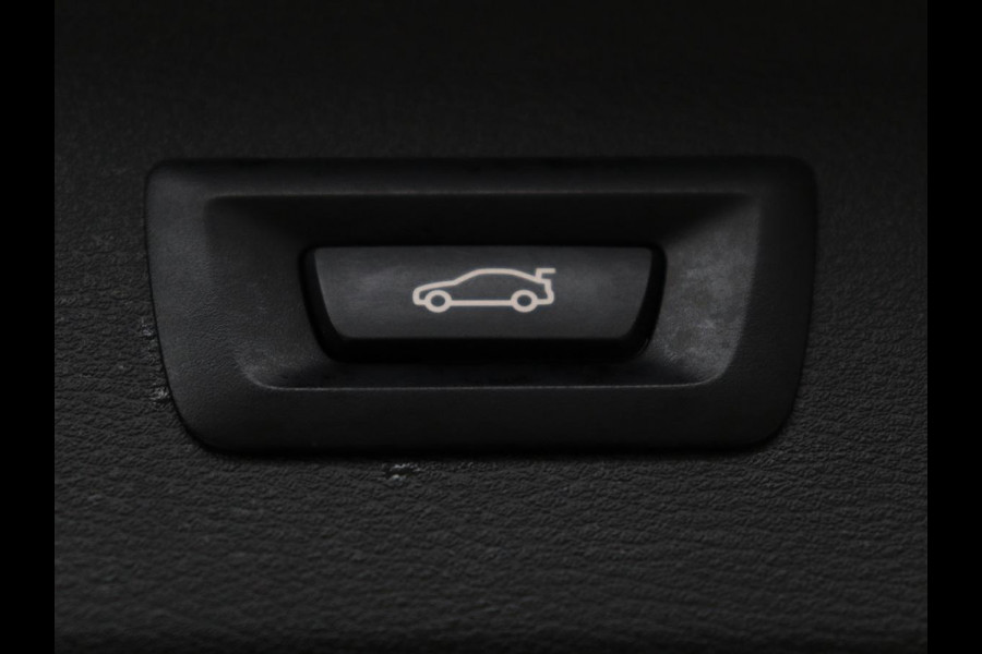 BMW X1 xDrive25e | Panaramadak | Camera | Cruise control | Climate control | Buetooth | Navigatie | DAB+