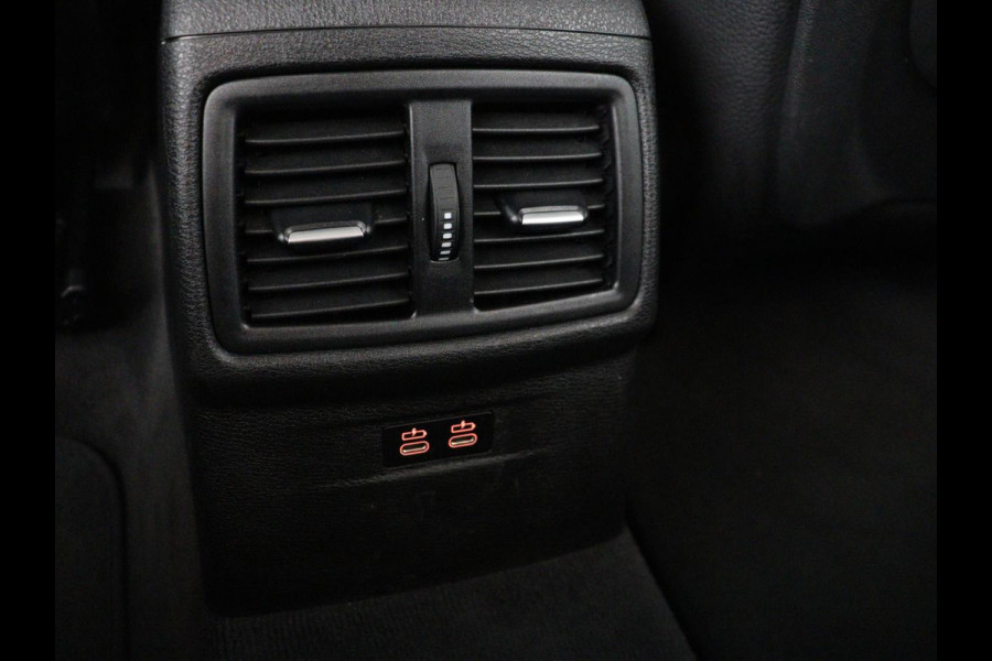 BMW X1 xDrive25e | Panaramadak | Camera | Cruise control | Climate control | Buetooth | Navigatie | DAB+