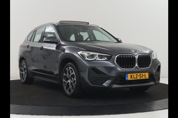 BMW X1 xDrive25e | Panaramadak | Camera | Cruise control | Climate control | Buetooth | Navigatie | DAB+